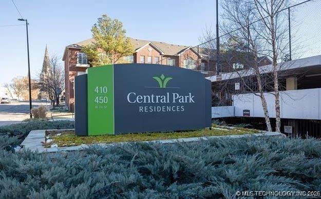 410 7th Street - Photo 1