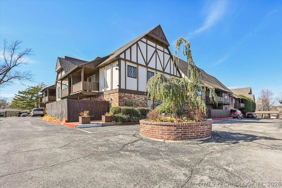 2224 Boston Avenue - Photo 1