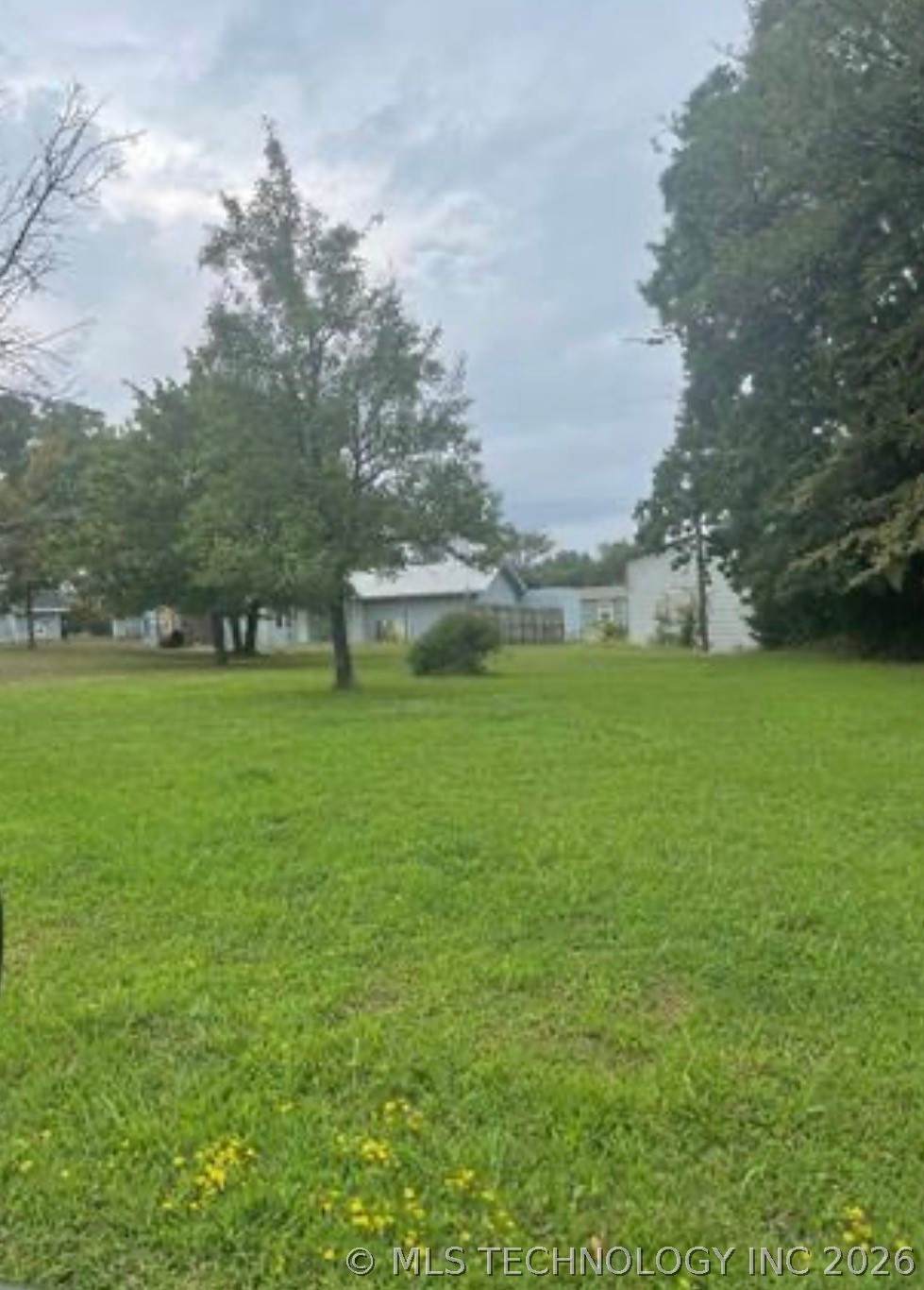 230 Seminole Drive - Photo 1