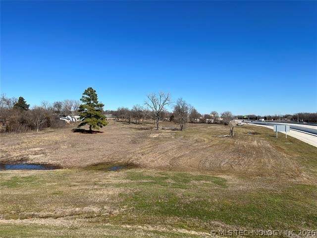 814 Service Road - Photo 1