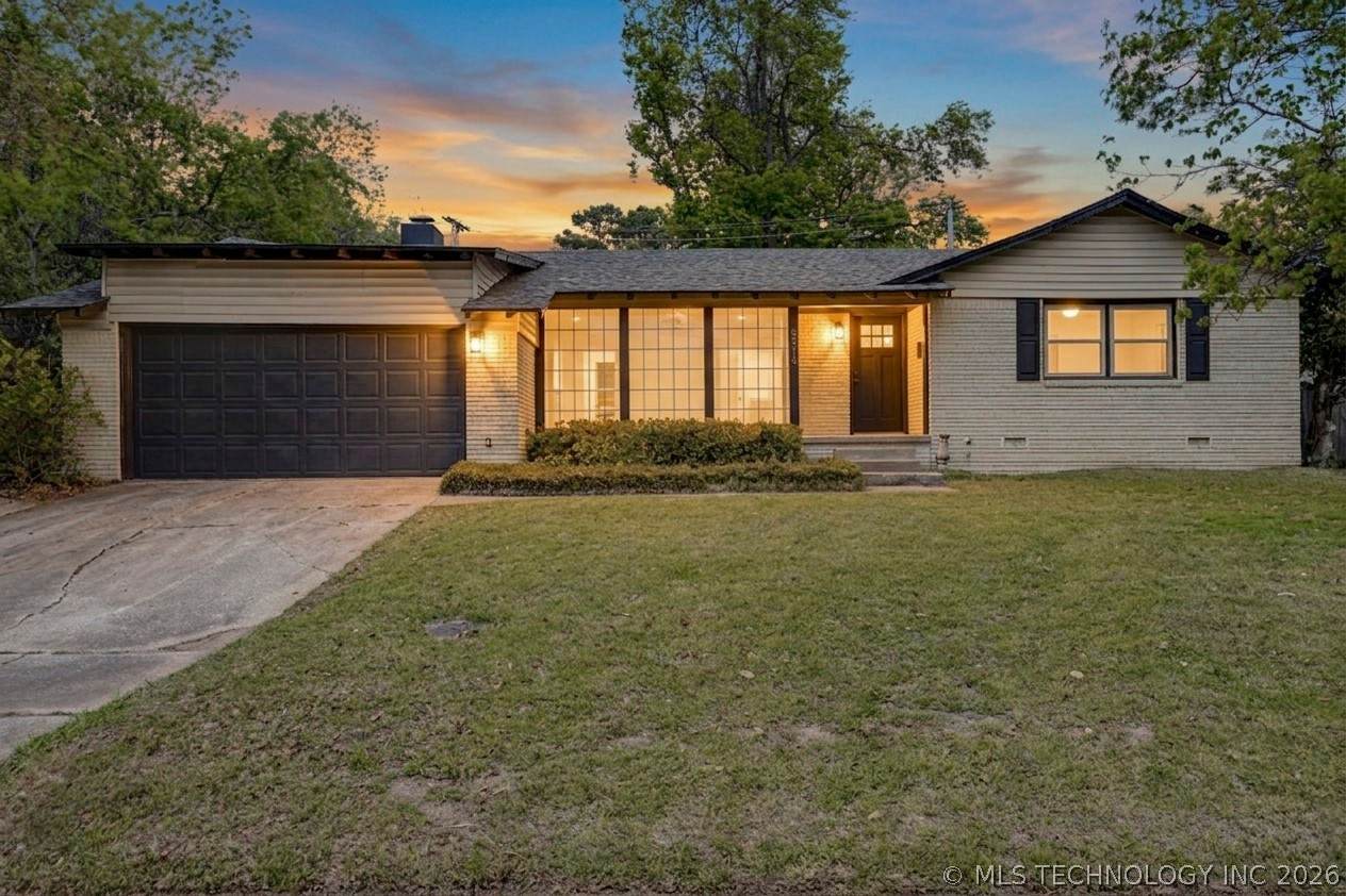 5319 44th Street - Photo 1