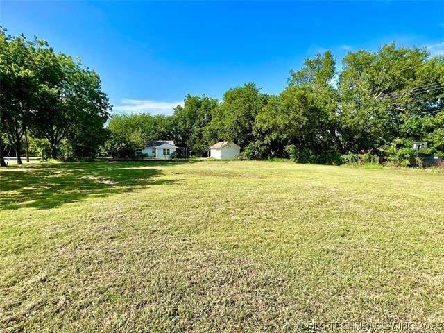 230 Birch - Photo 1