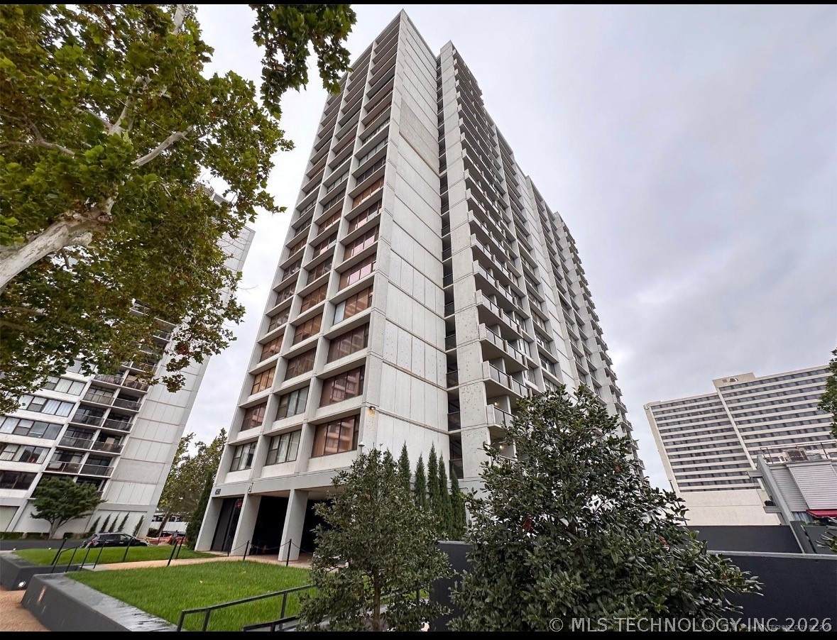 450 7th Street - Photo 1