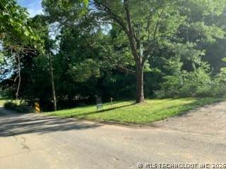 522 Bristow Avenue - Photo 1