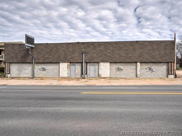 800 Okmulgee Street - Photo 1