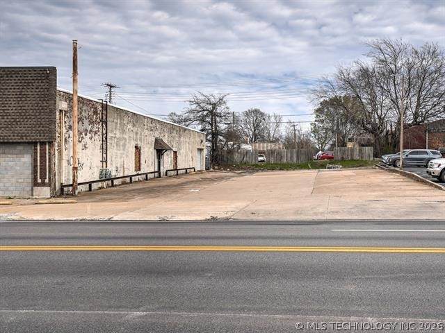 https://bt-photos.global.ssl.fastly.net/tulsa/1280_boomver_1_2623109-3.jpg