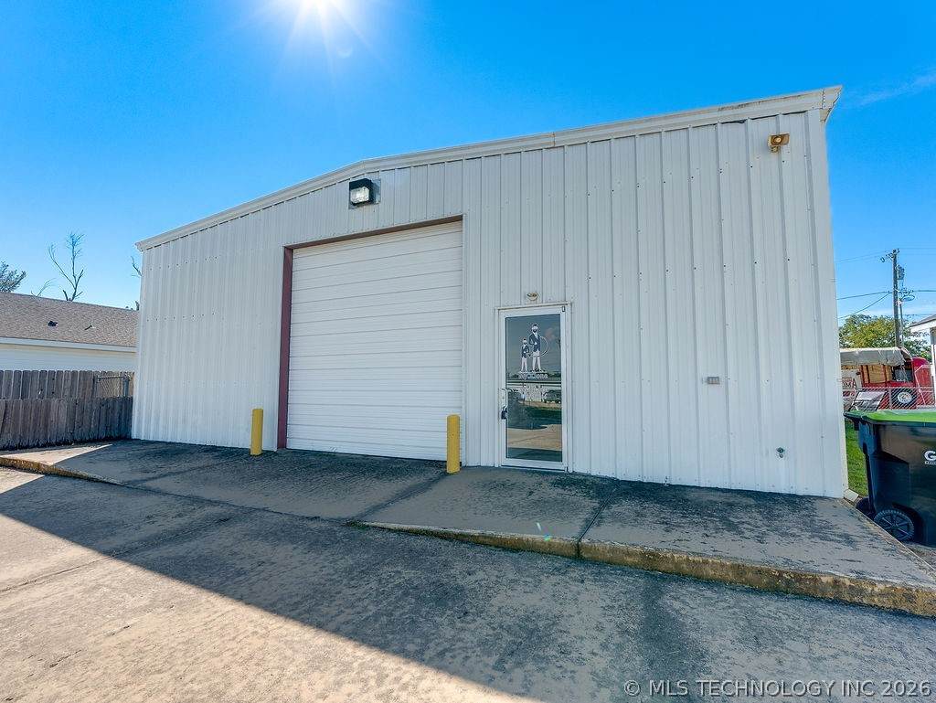 419 13th - Photo 1