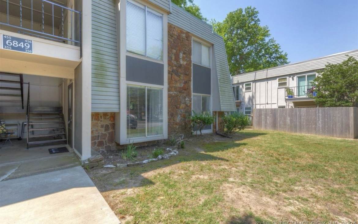 6849 Toledo Avenue - Photo 1