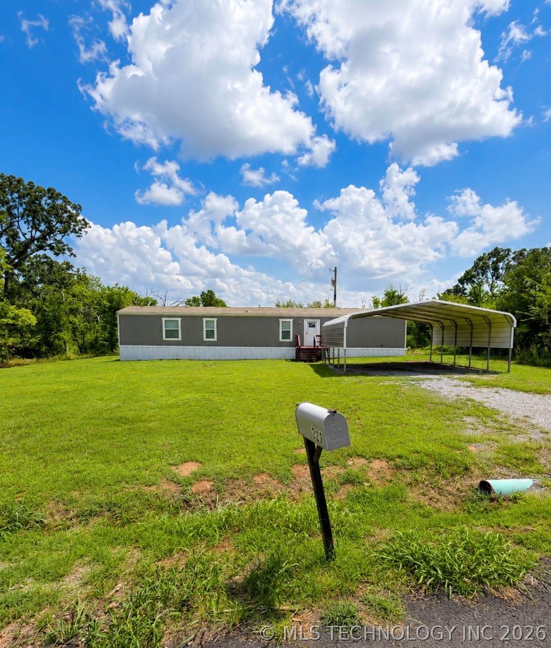 323 Swan - Photo 1