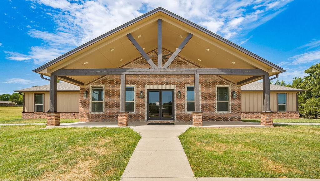 625 Main Street - Photo 1