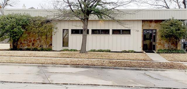 715 Dewey Avenue - Photo 1