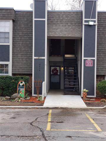 4424 68th Street - Photo 1