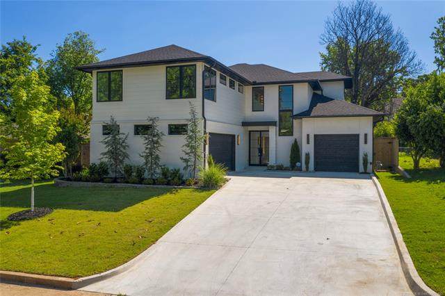 3241 Troost Avenue - Photo 1