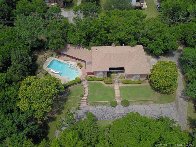201 Park Drive - Photo 1