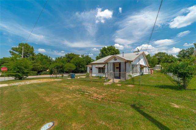 1010 5th Street - Photo 1