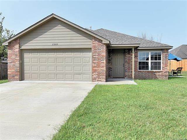 2505 Hunters Court - Photo 1