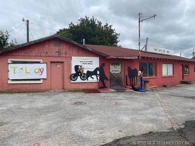 1819 Main Street - Photo 1