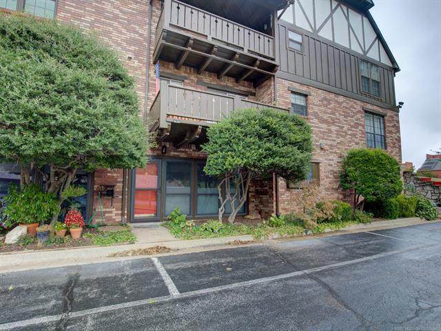 2211 Main Street - Photo 1