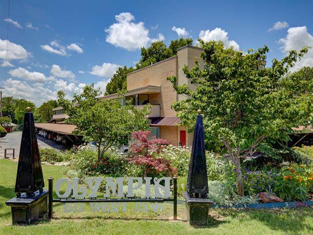 611 15th Street - Photo 1