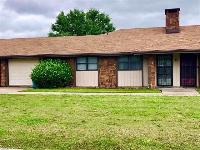 313 Angus Street - Photo 1