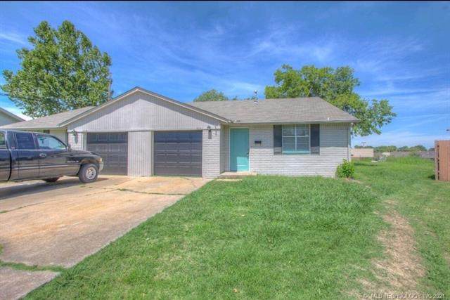 9039 32nd Street - Photo 1