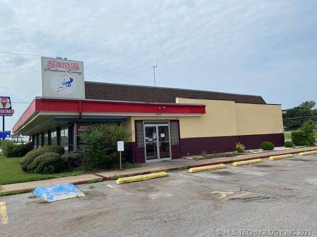 635 32nd Street - Photo 1