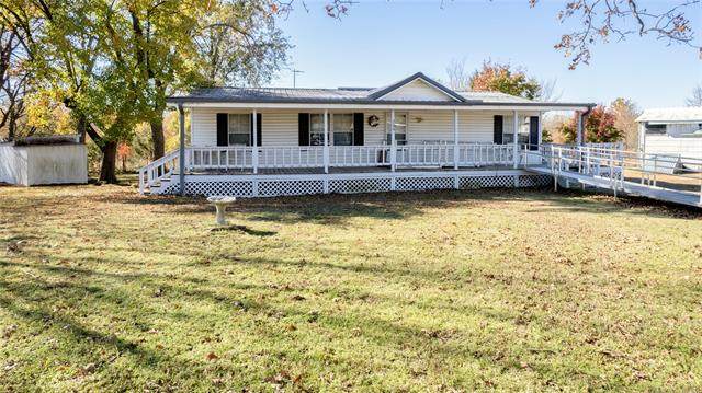 210 10th Street - Photo 1
