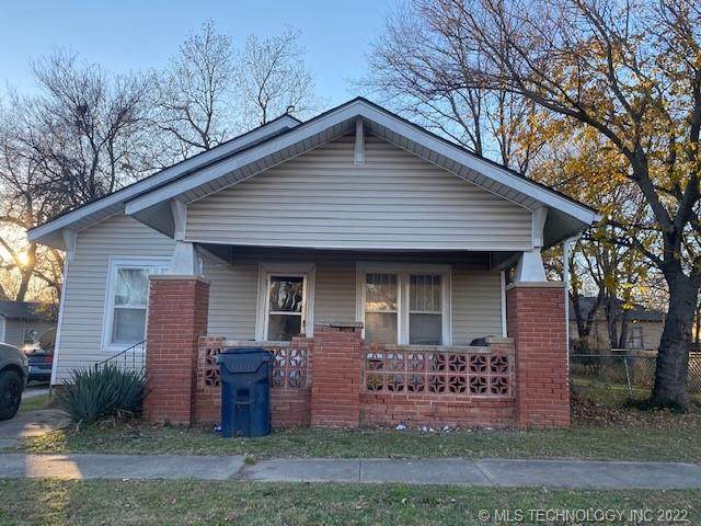 421 Oak - Photo 1