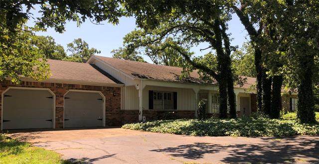 1724 Oak Hills Drive - Photo 1