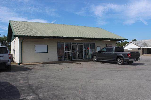 15900 Pine Street - Photo 1