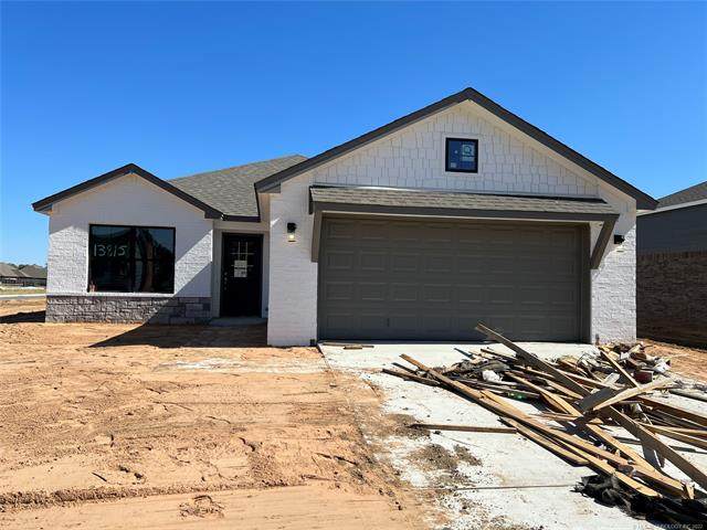 13815 Quincy Street - Photo 1