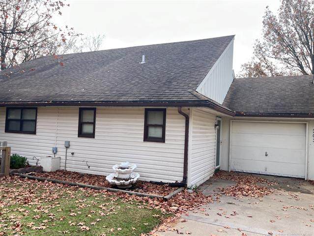 203 Summit Ridge Drive - Photo 1