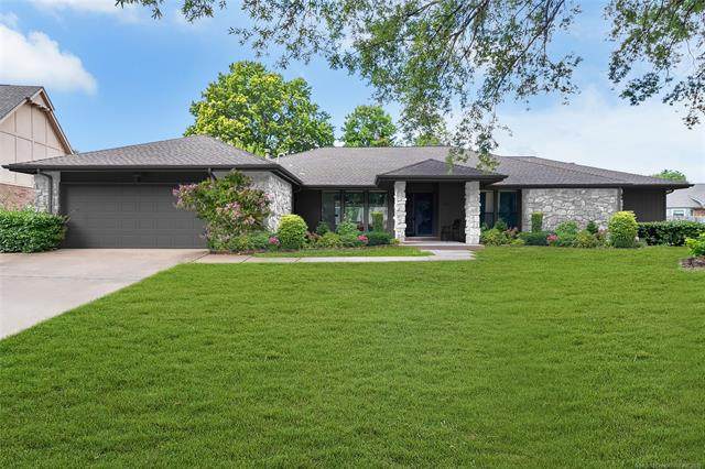 7505 65th Street - Photo 1