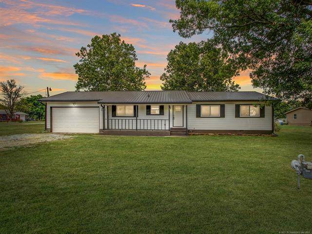 9015 136th Street North - Photo 1