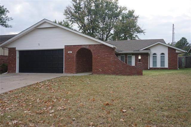 7518 67th East Avenue - Photo 1