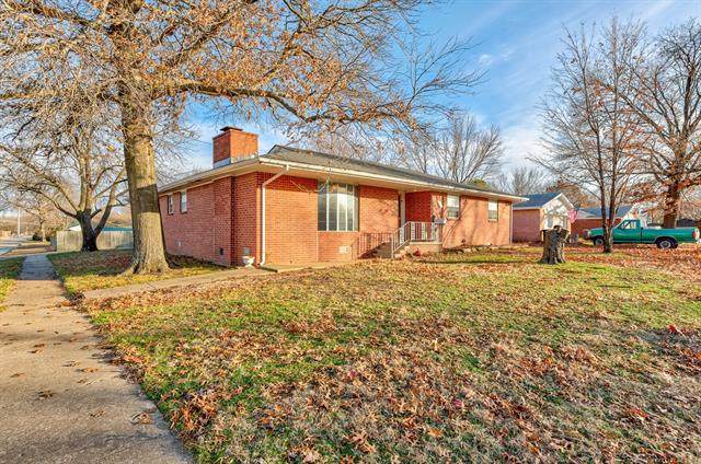 520 Oak Park Road - Photo 1