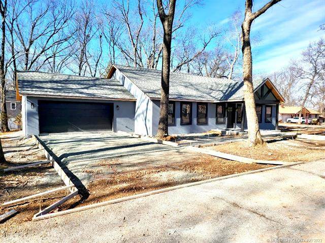 1 Oak Place - Photo 1