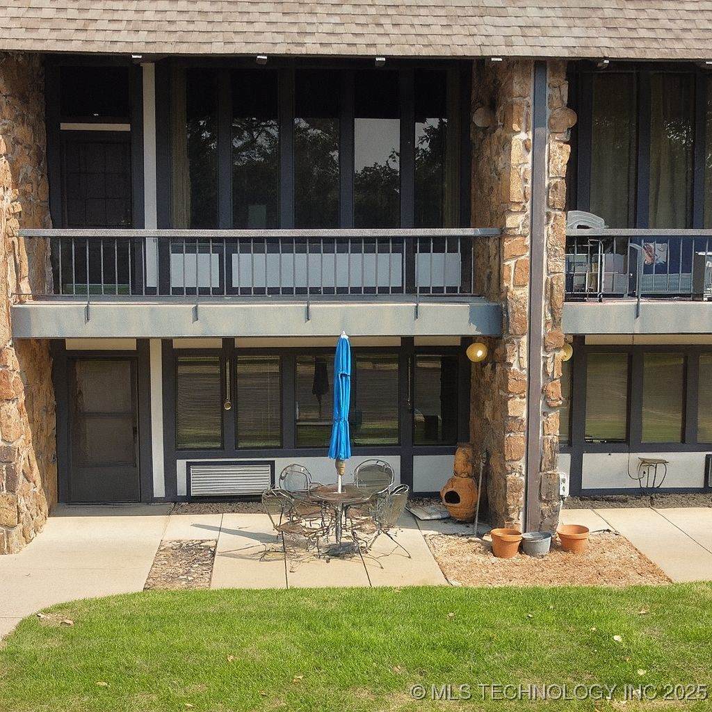 56701 310th Road - Photo 1