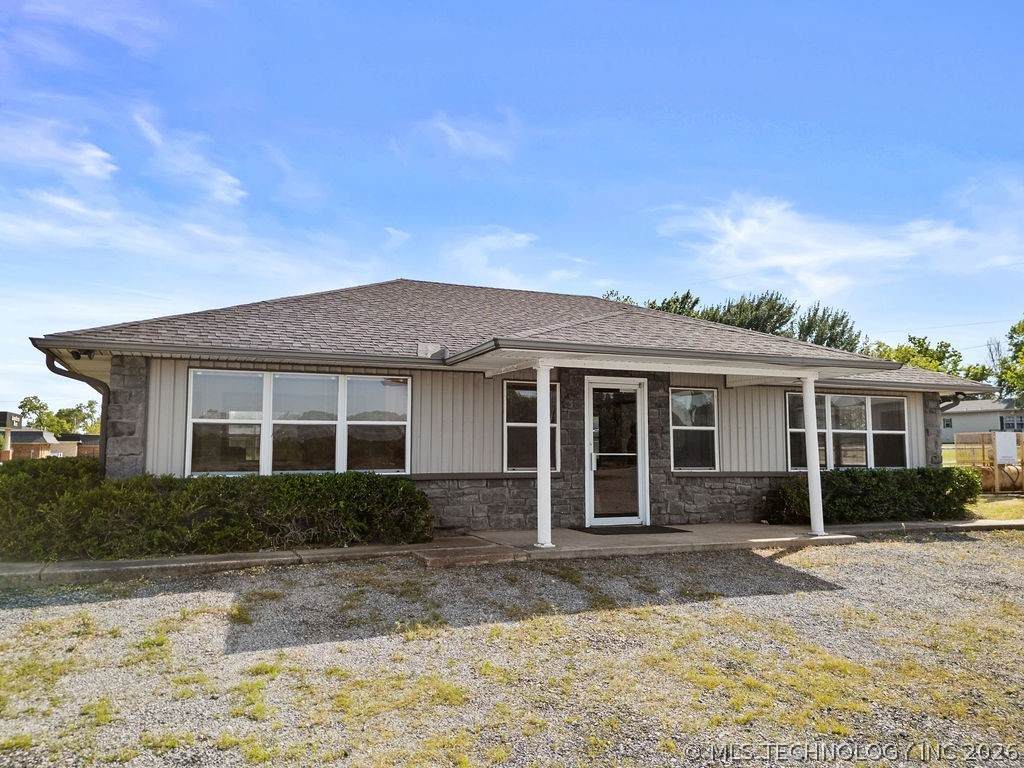 205 Jefferson - Photo 1