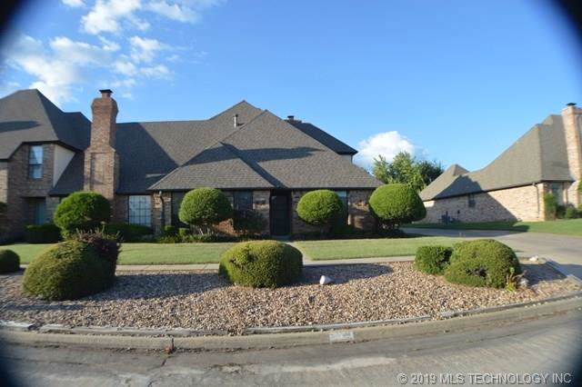 2607 Greenbriar Place - Photo 1