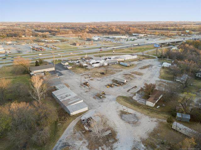 6606 113th East Avenue - Photo 1