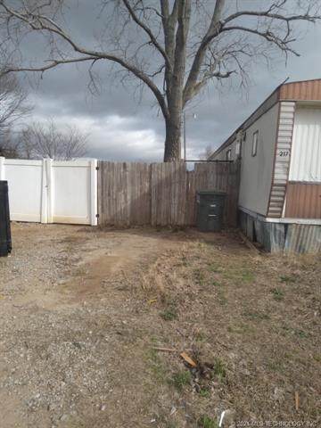 217 Aulds Avenue - Photo 1