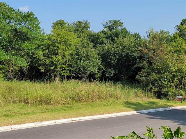 621 Hickory Street - Photo 1