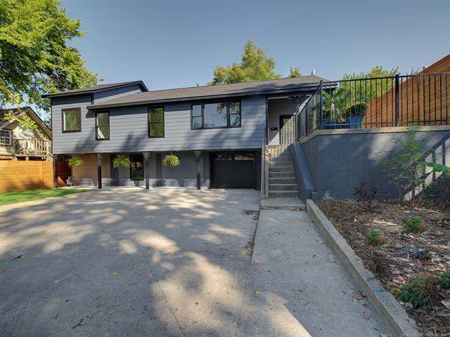 217 7th Street - Photo 1