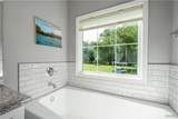 16035 Lake Hills Lane - Photo 24