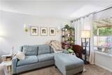 1083 Fairfax Dr - Photo 4