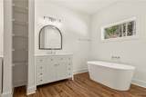 16423 Chase Circle - Photo 23