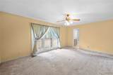 905 Monarch Way - Photo 21