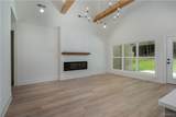 19034 Northside Heights Road - Photo 11