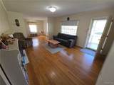 204 Perry Street - Photo 4